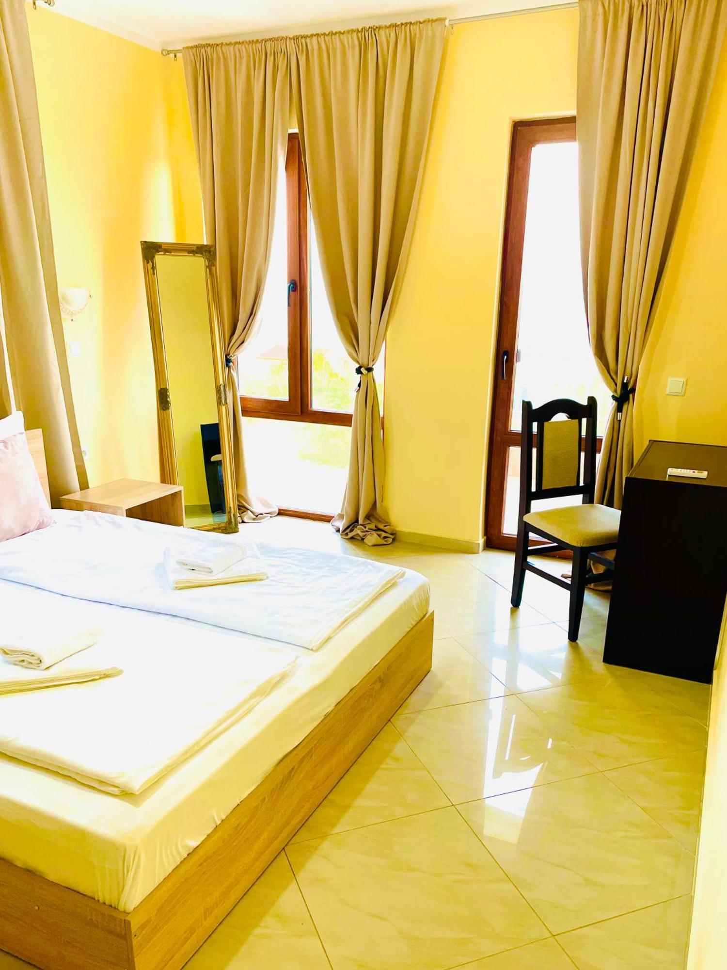 Stefaniya Apartments Sozopol Exterior photo
